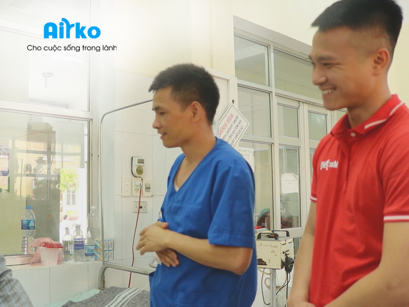 Airko được lắng nghe những chia sẻ từ bệnh nhân và bác sĩ
